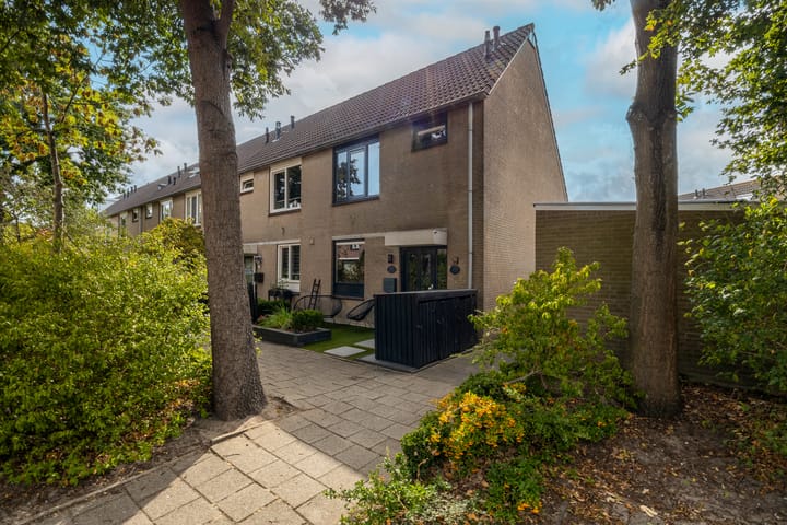 H. Roland Holstweg 35 in 's-Gravenzande foto