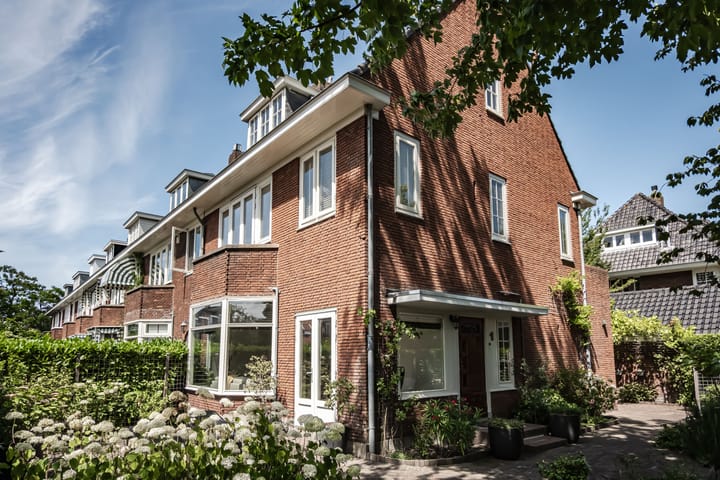 H.W. Mesdaglaan 1 in Heemstede foto