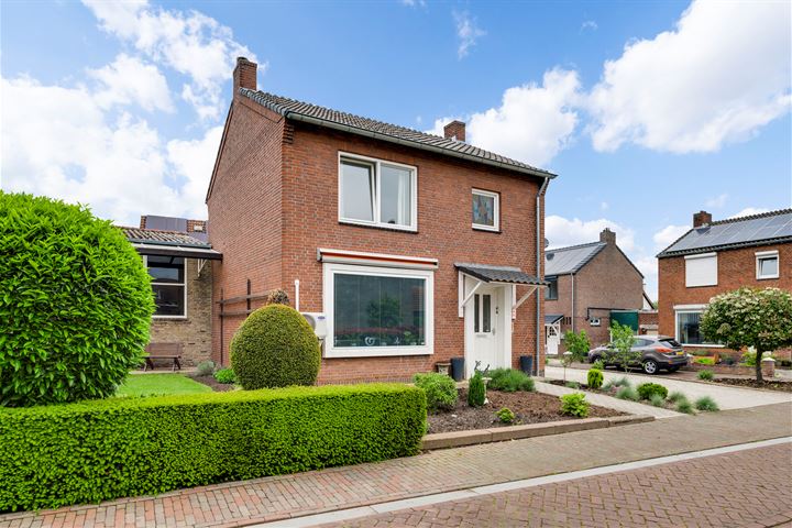 Haageinde 11 in Nieuwstadt foto