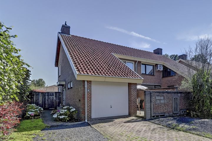 Haagstraat 10 in Merkelbeek foto
