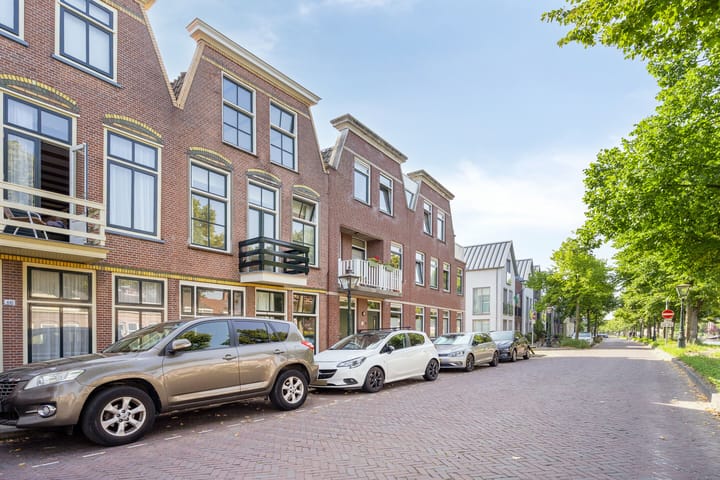 Haarlemmerweg 44A in Leiden foto