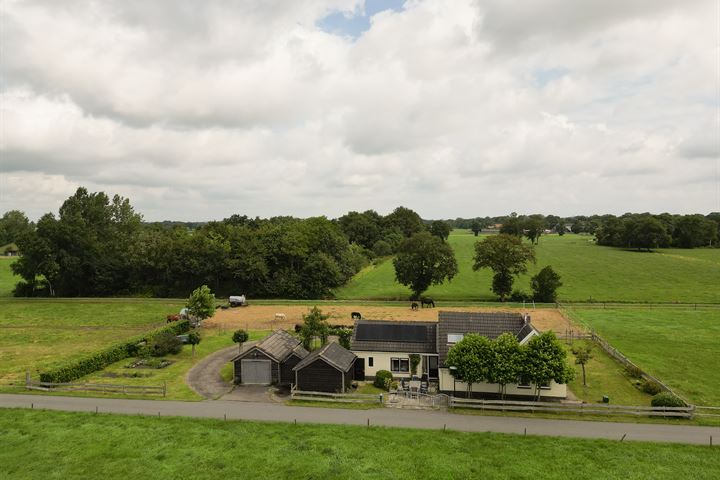 Haarveen 22 in Foxwolde foto