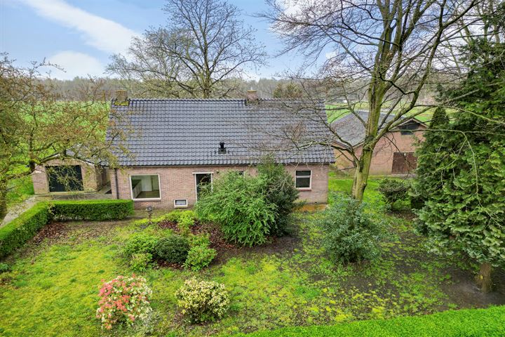 Haarweg 10 in Tiendeveen foto