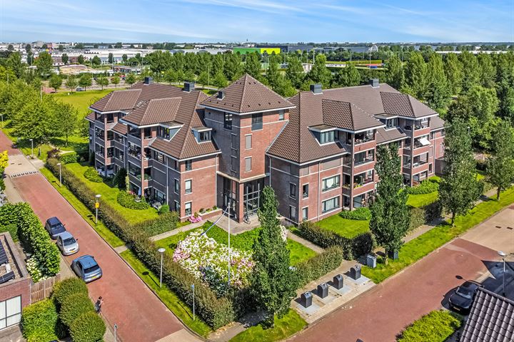 Haas 52 in Uithoorn foto
