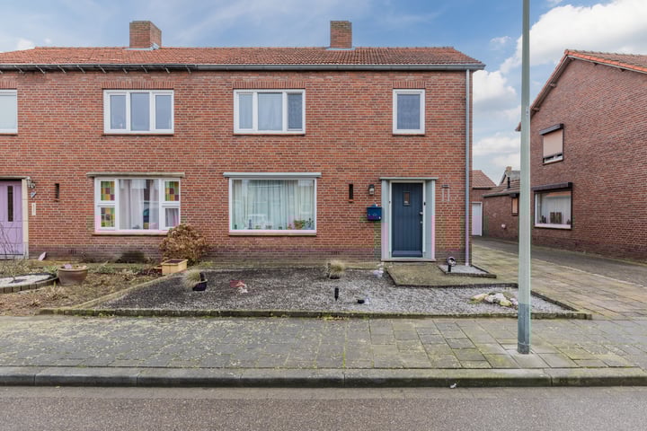 Haegstraat 11 in Wessem foto
