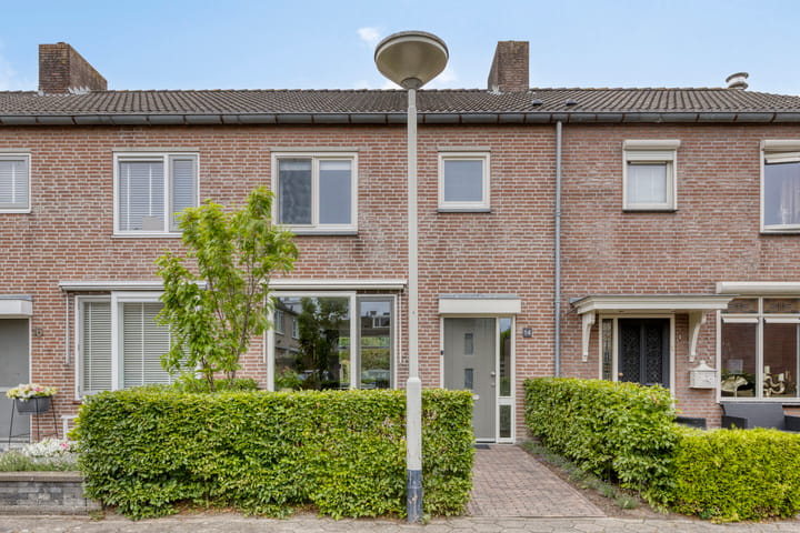 Hagehof 14 in Breda foto