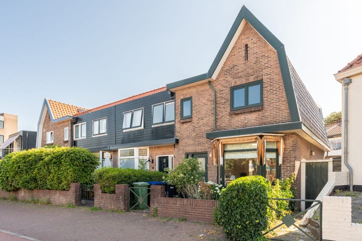 Hagelingerweg 4 in Santpoort-Noord foto