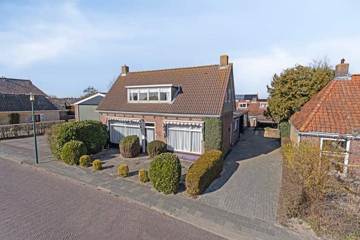 Hagenadyk 33 in Oudega