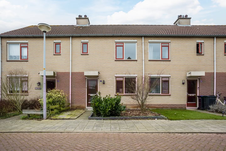 Hallsteinstraat 57 in Zevenaar foto