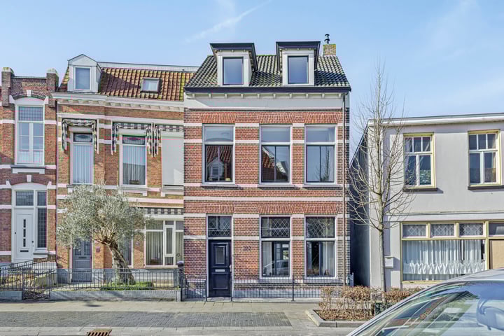 Halsterseweg 292 in Bergen op Zoom foto