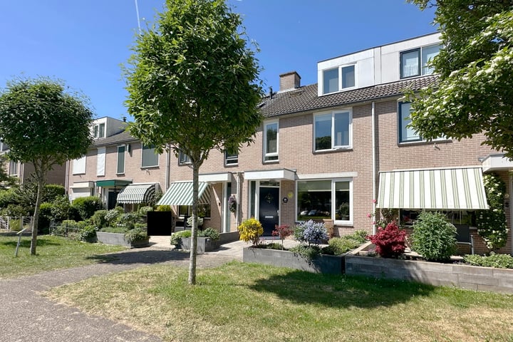 Halsterveld 21 in Houten foto