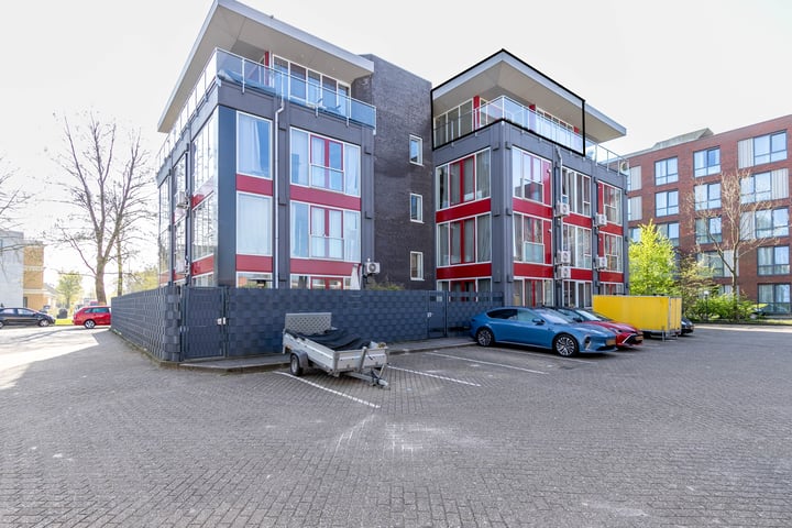 Halverwege 53 in Alphen aan den Rijn
