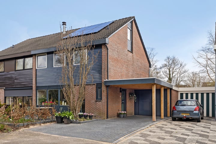 Hammarskjöldweg 7 in Lochem foto
