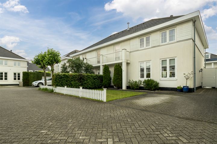 Han G. Hoekstrahof 3 in Almere foto