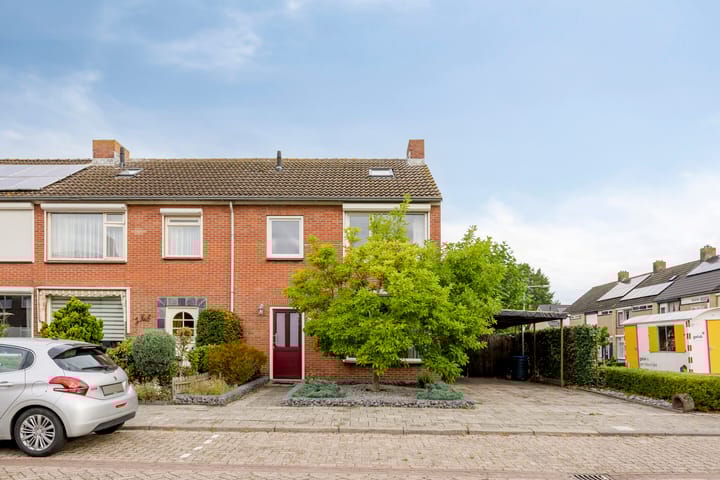 Händelstraat 2 in Halsteren foto