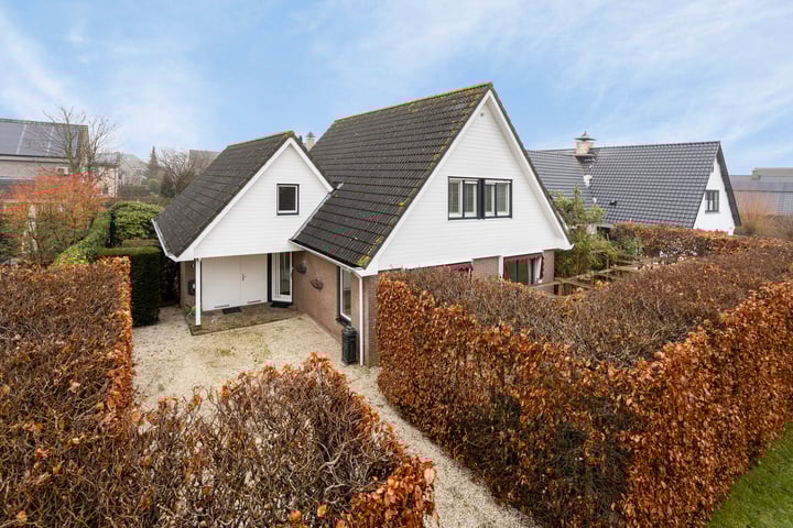 Hannie Schaftlaan 3 in Huizen foto