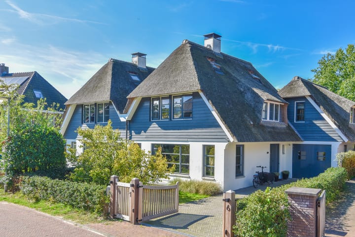 Hanrathsingel 6 in Laren