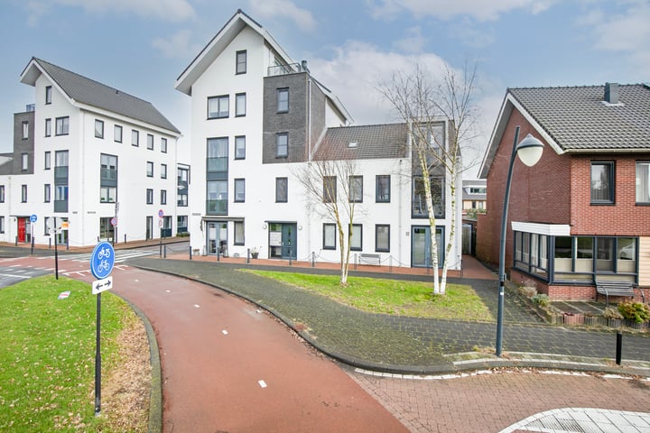 Hanzeboulevard 7 in Hooglanderveen foto