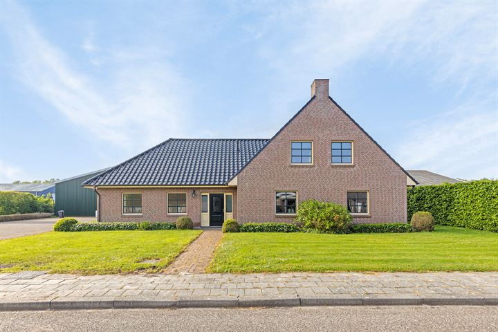 Hanzeweg 6 in Zuidbroek foto
