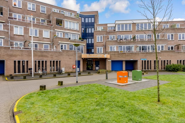 Harderwijkoever 42 in Almere foto