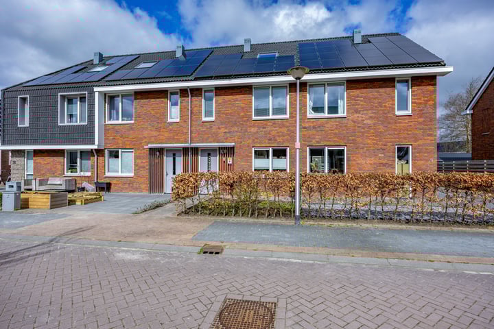 Harkemastraat 11 in Bedum foto
