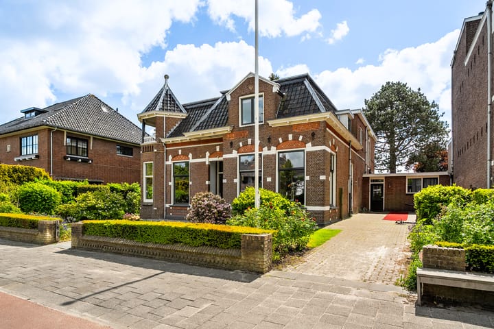Harlingerstraatweg 3 in Leeuwarden foto