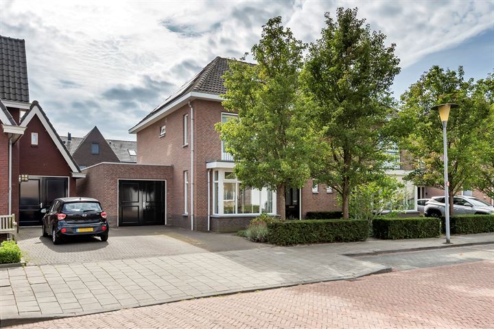 Harrie van de Laakstraat 12 in Zaltbommel foto