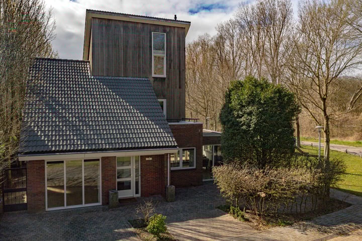 Hartenveld 14 in Almere foto