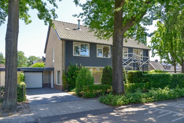 Hasselaarlaan 4 in Eemnes