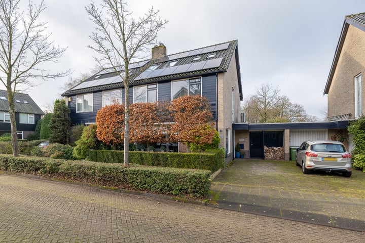 Hasselaarlaan 68 in Eemnes foto