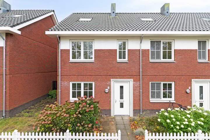 Hasselbeemden 44 in Helmond foto