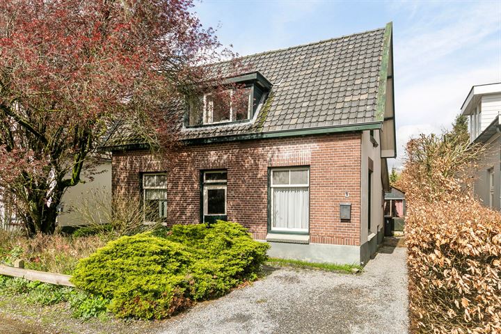 Hattemsezijweg 9 in Apeldoorn foto