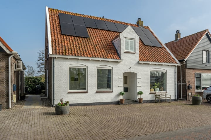 Havenstraat 19 in Strijensas foto