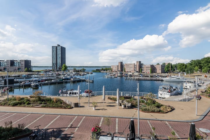 Havenzicht 48 in Almere foto