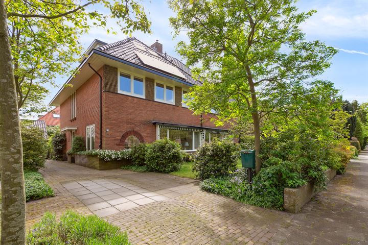 Hazelaarlaan 23 in Hilversum foto