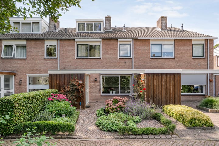 Hazelaarlaan 23 in Zwolle foto