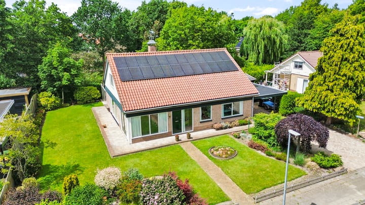 Hazelaarlaan 6 in Middenmeer foto