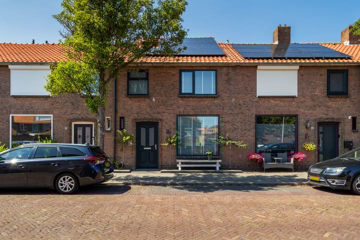 Hazelaarstraat 38 in Monster foto