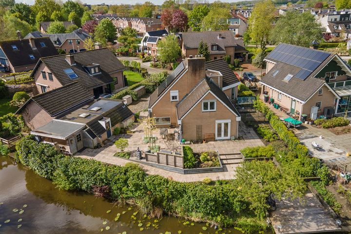 Hazeleger 8 in Leerdam foto
