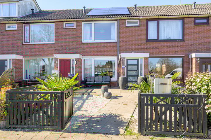 Hazewaal 54 in Medemblik foto