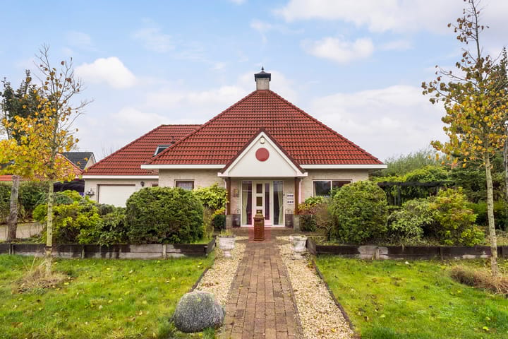 Hazzelnútstrjitte 15 in Stiens foto