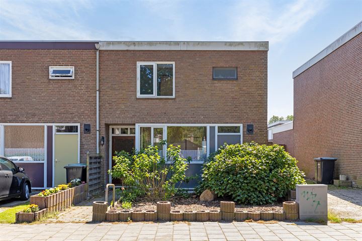 Heemingeslag 17 in Emmen foto