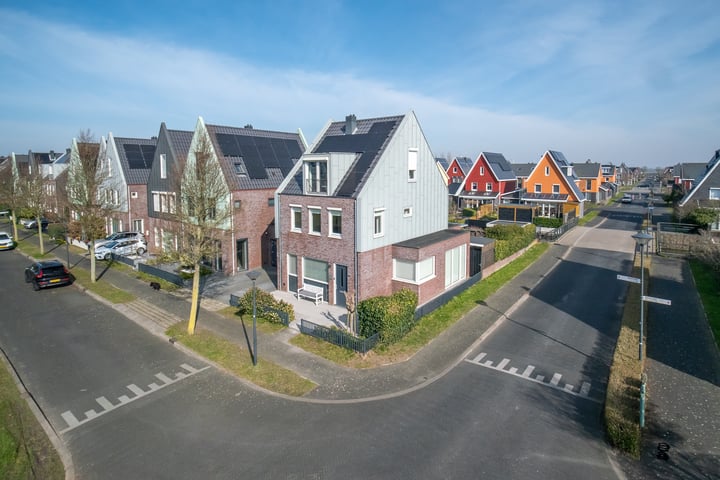 Heemraad 1 in Zwaag foto