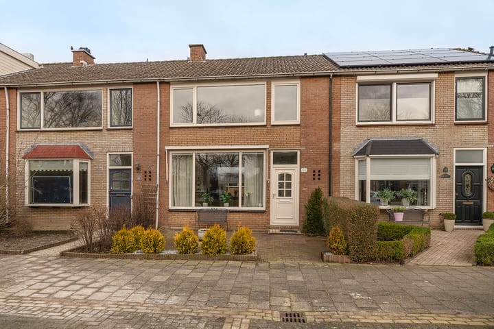 Heemstedesingel 18 in Bunschoten-Spakenburg foto