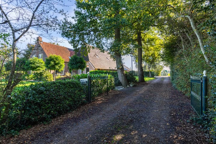 Heerenveenseweg 210 in Nijeholtwolde foto