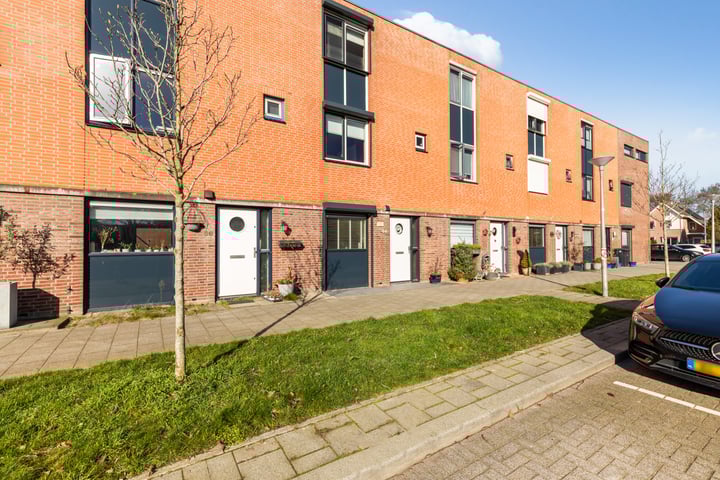 Heersdijk 68 in Hoogvliet Rotterdam foto