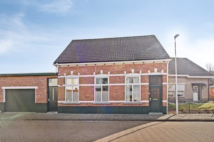 Heerstraat 1C in Sint Jansteen foto