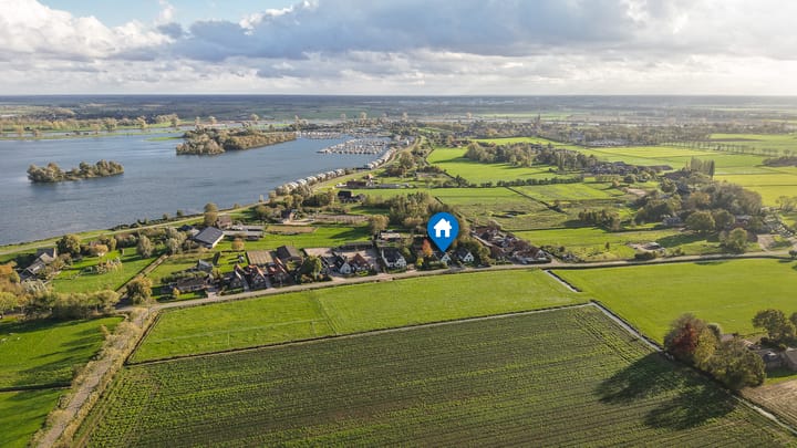 Heerstraat 22 in Maasbommel foto