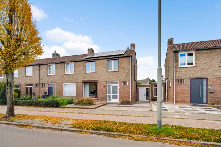 Heerstraat Noord 136 in Stein