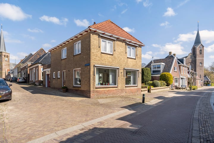 Hegebuorren 17 in Hallum
